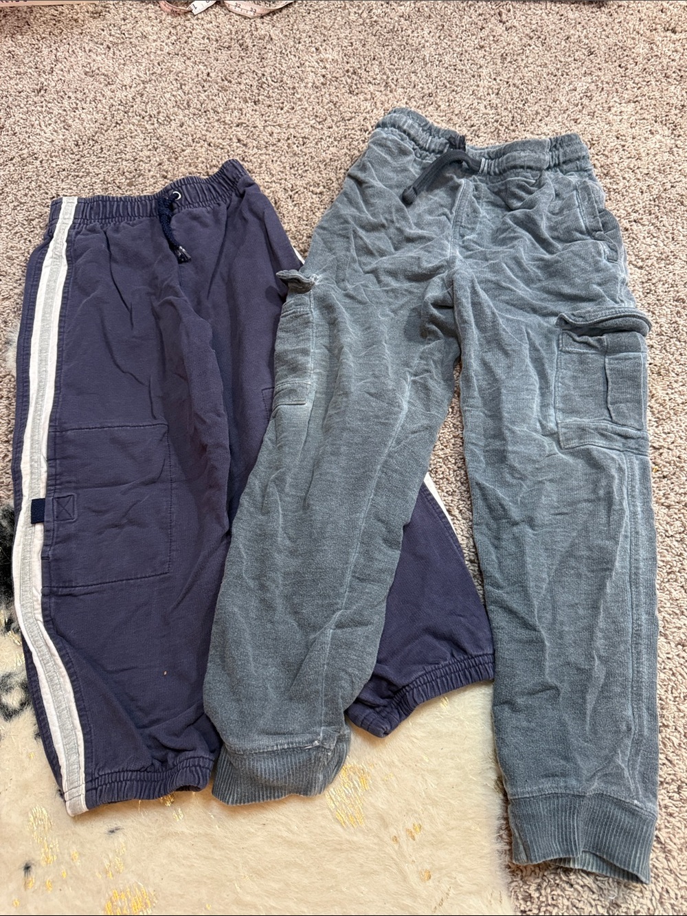 Pants bundle - Picture 2 of 4